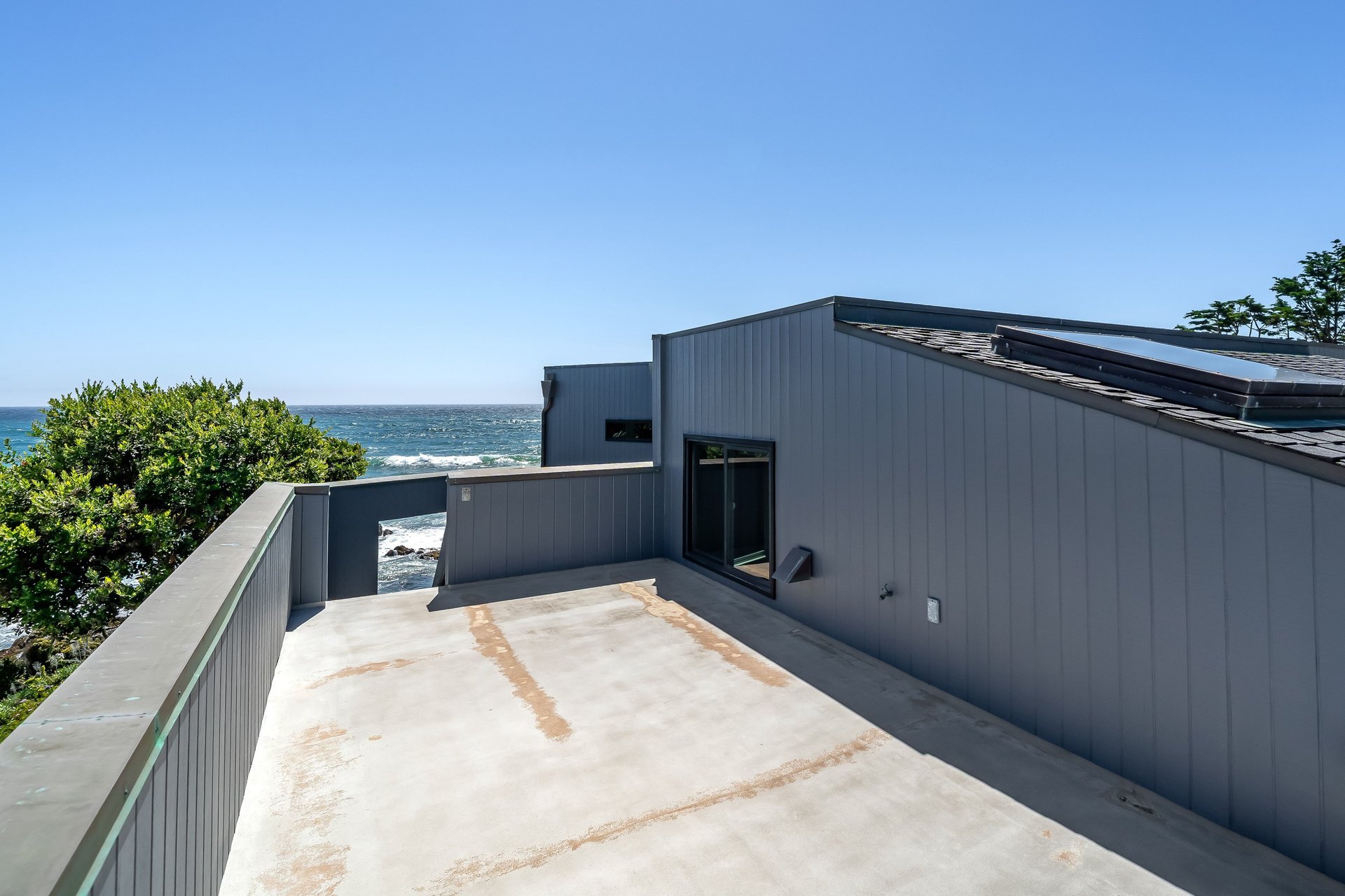 Striking Design on Cambria’s Coastline