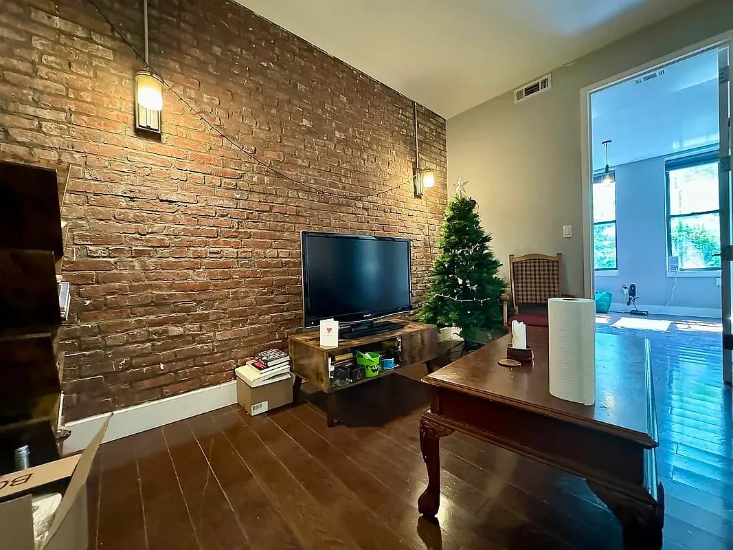 204 Starr St 3F