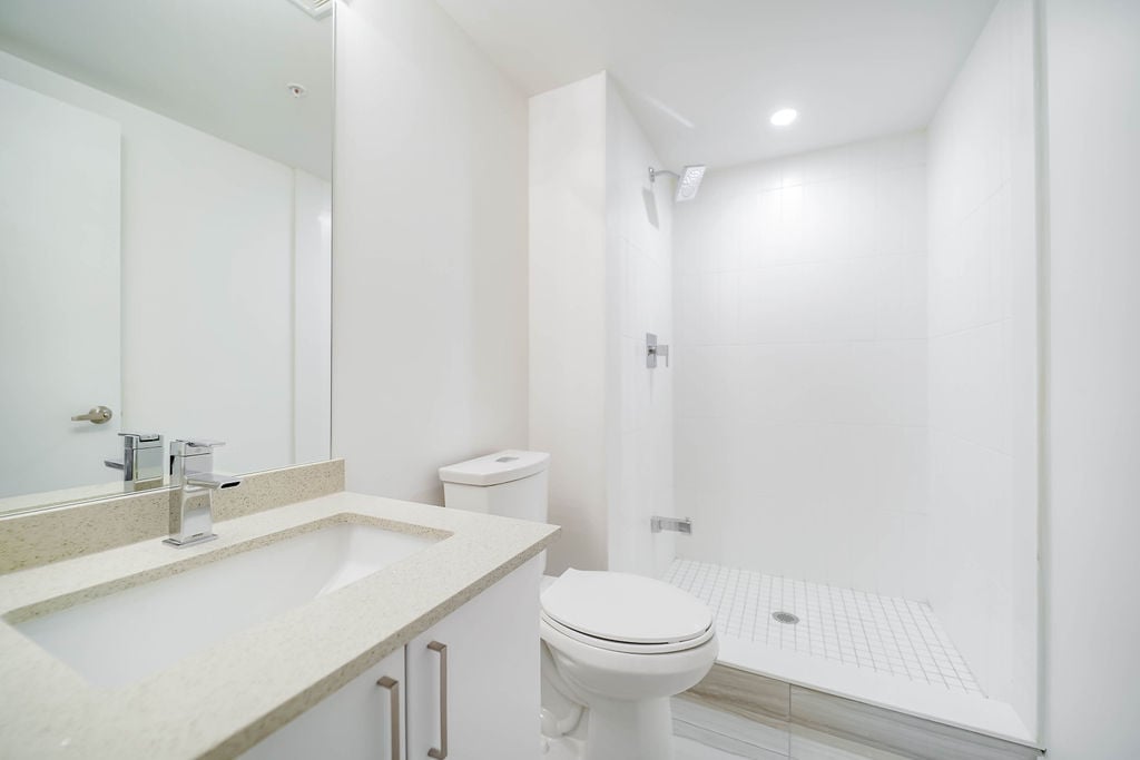 1650 Victoria Park Ave 103