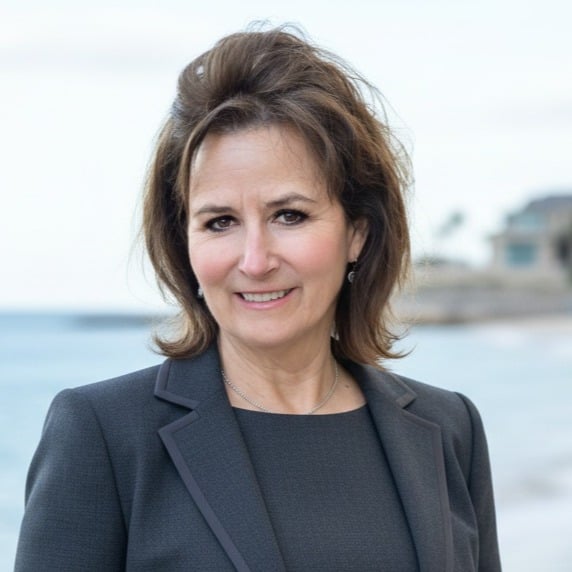 Kelly Goggin Myrthe Beach, SC Real Estate Agent Headshot