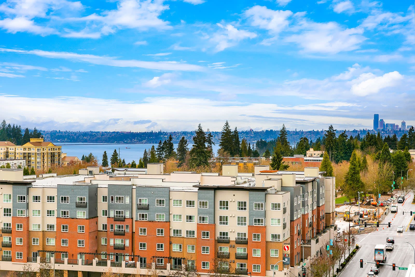 10700 NE 4th Street, Unit 1016