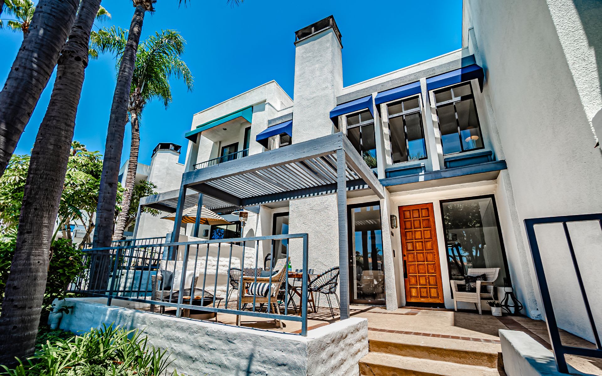 5534 Azure Way