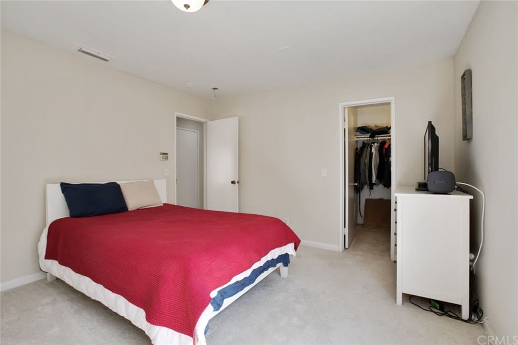 77 N Michigan Ave, #11