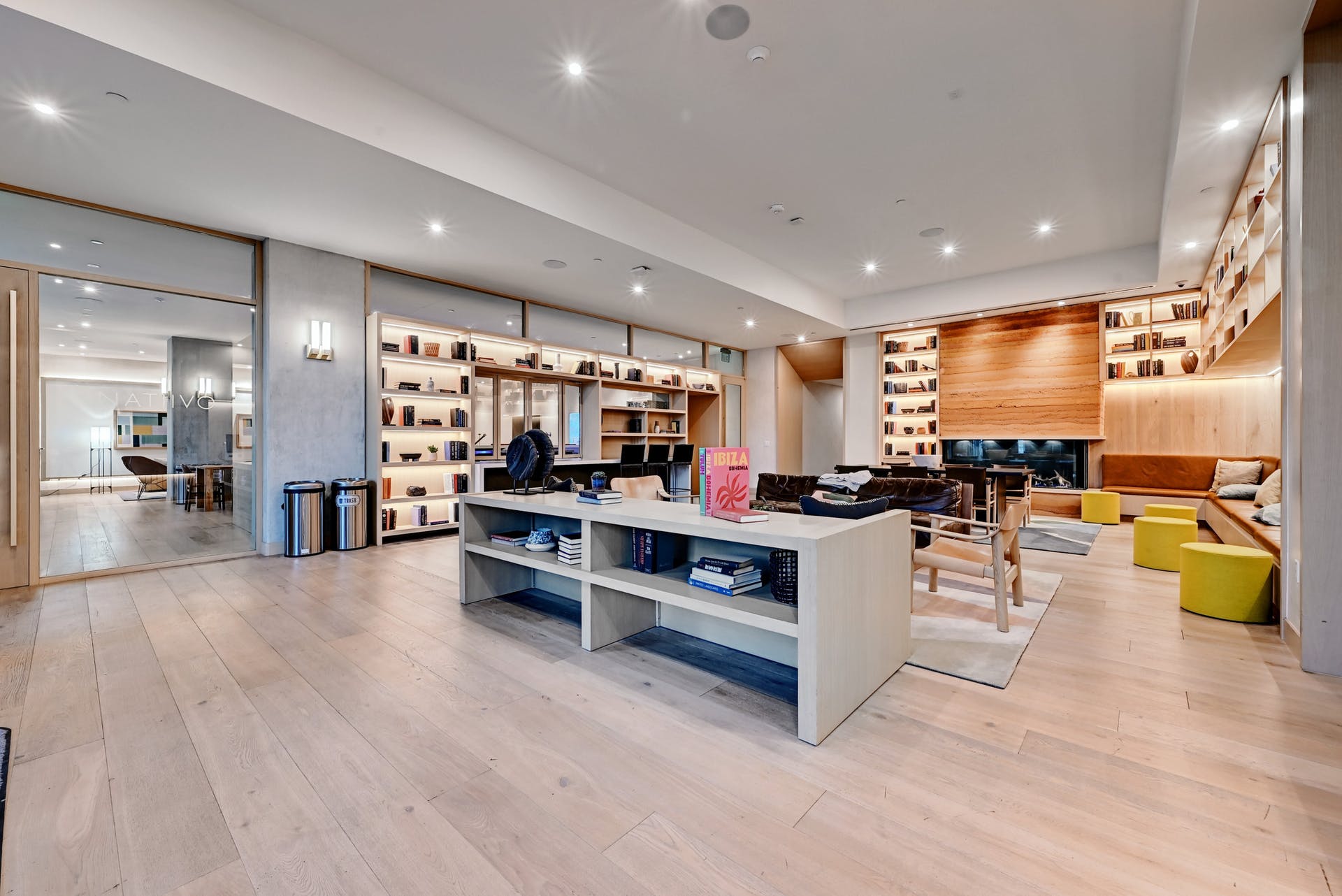 48 East Avenue #3201