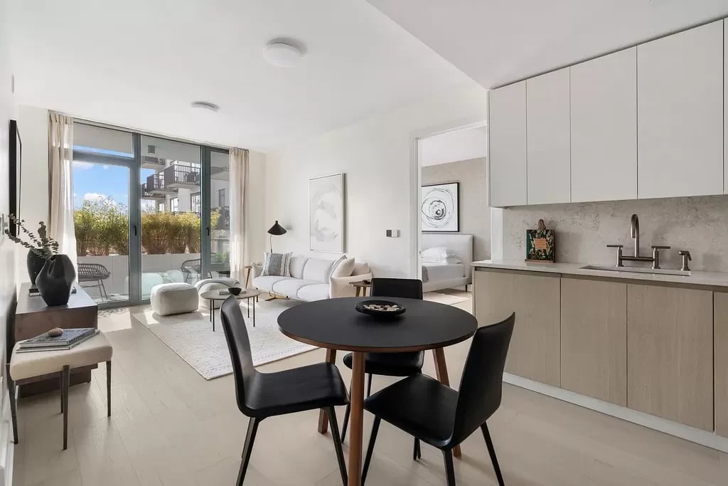 526 Union Ave Unit: 607