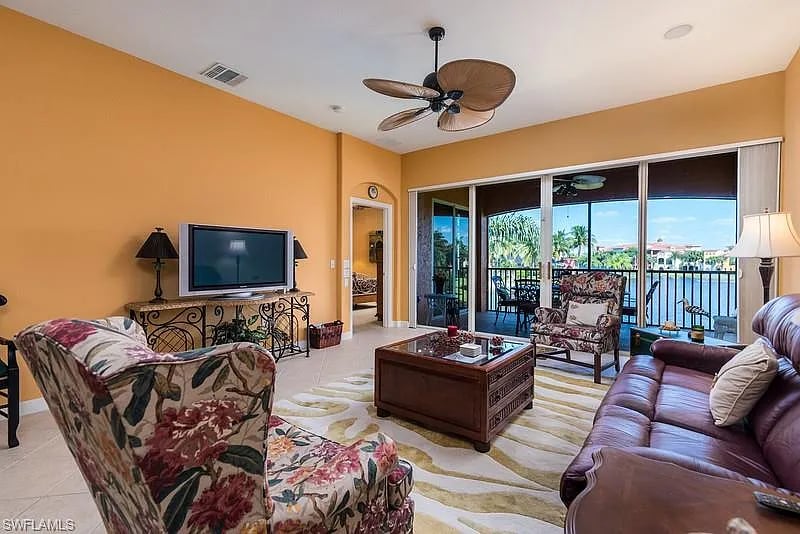 8524 Via Lungomare Cir #204