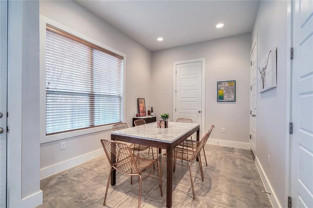 2512 Wheless Ln  APT4