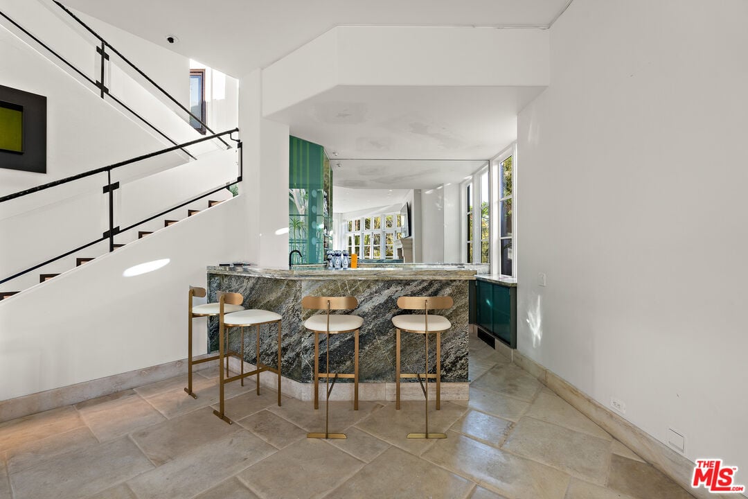 Century Woods Dr, 90067