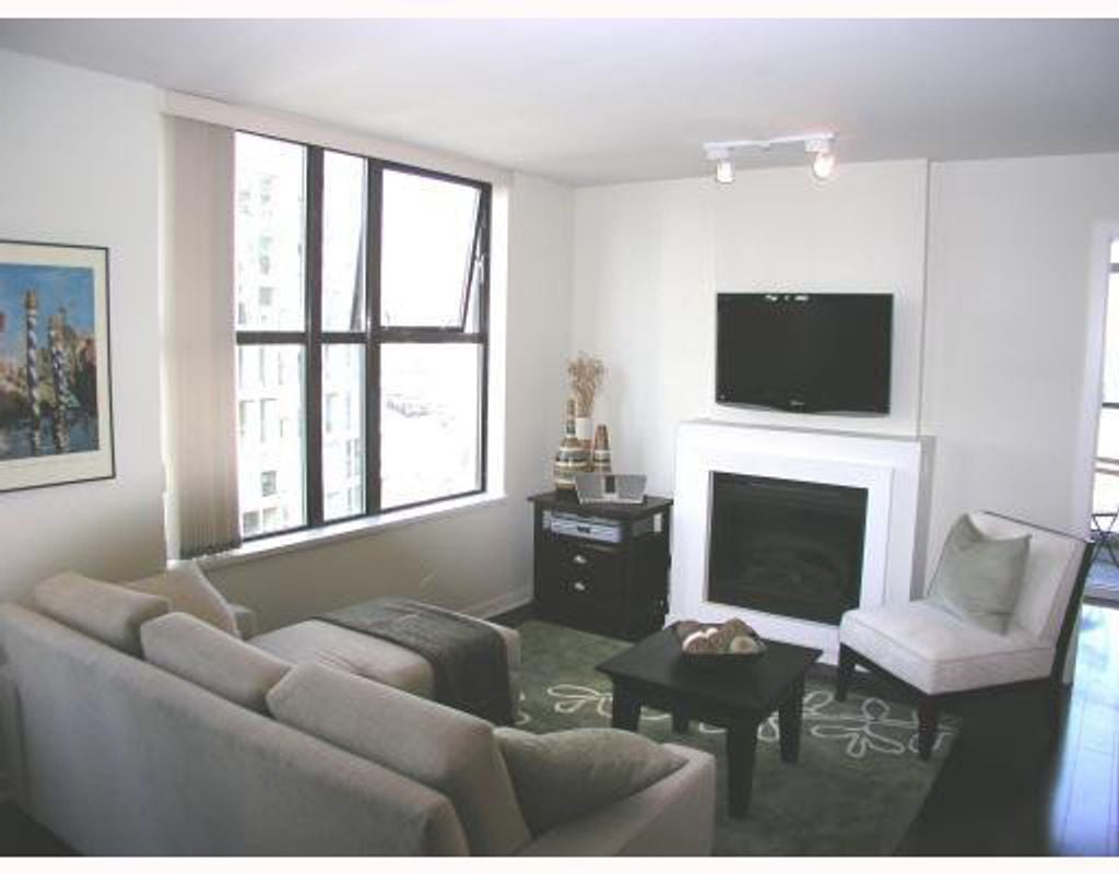 989 Beatty St, #1607