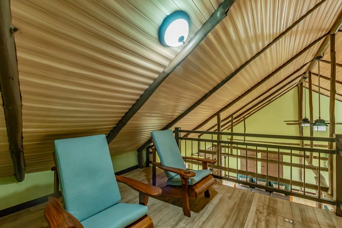 1.8 ACRES – 4 Bedroom Panoramic Ocean & Mountain View Paradise Home Tucked Away in Complete Privacy With Tropical Gardens & Fruit Trees!!!