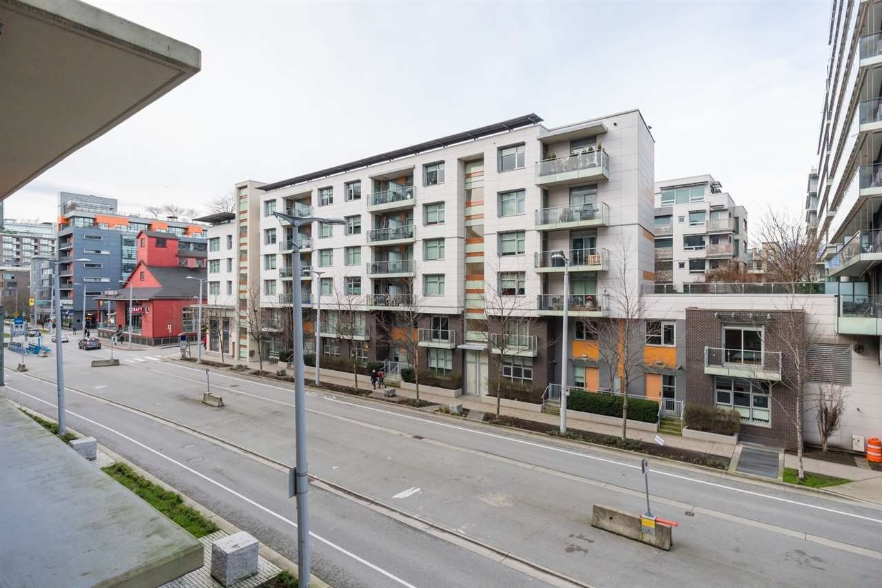 38 W 1st Ave, #320