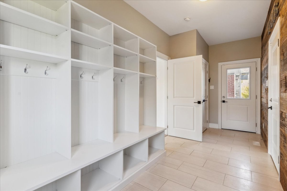 16 Goodwood St, Uxbridge