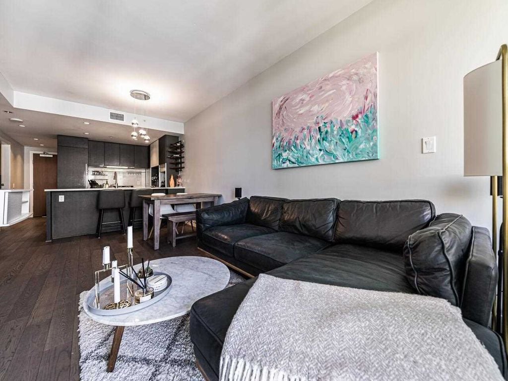 288 W 1st Ave, #1202