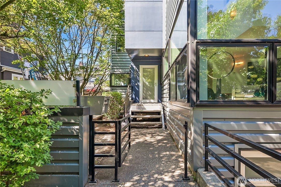 1509 4th Avenue N