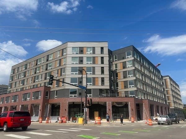 Dinkytown Student Apartments Sell at Massive 40% Discount