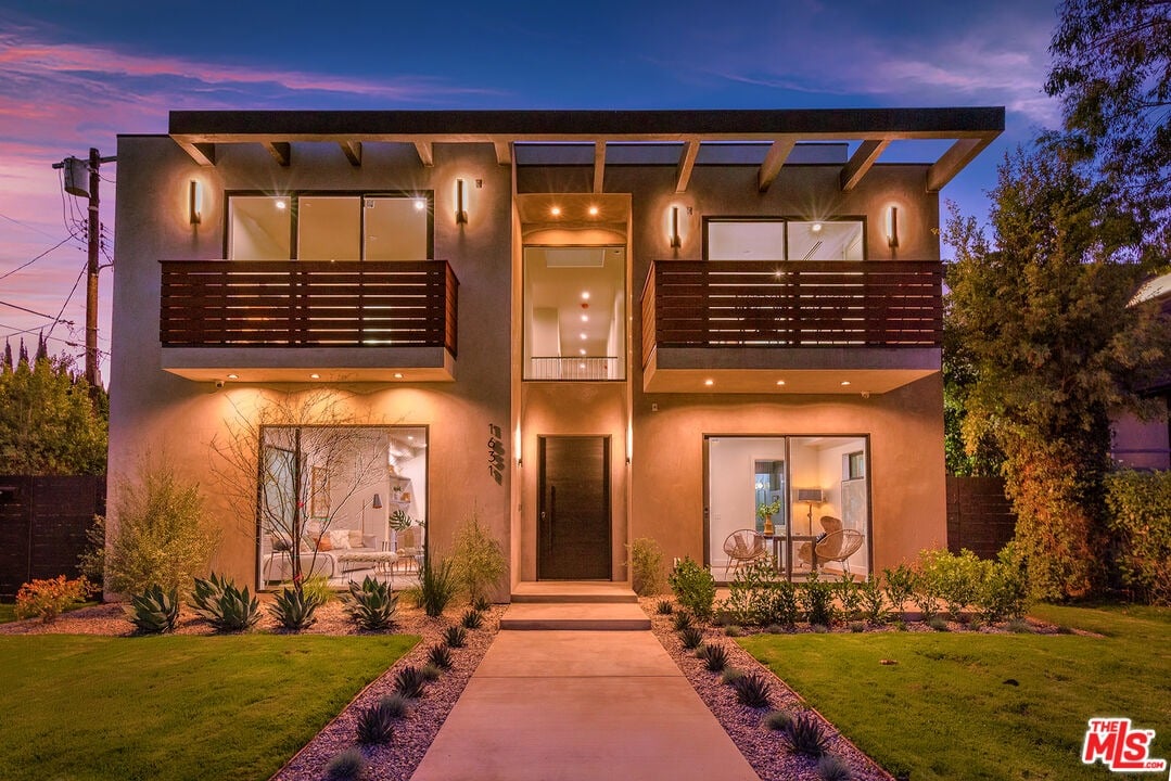 1631 S Durango Ave