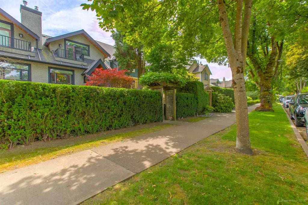 1818 W 11th Ave