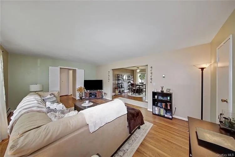 37 Bon Aire Cir APT 8111