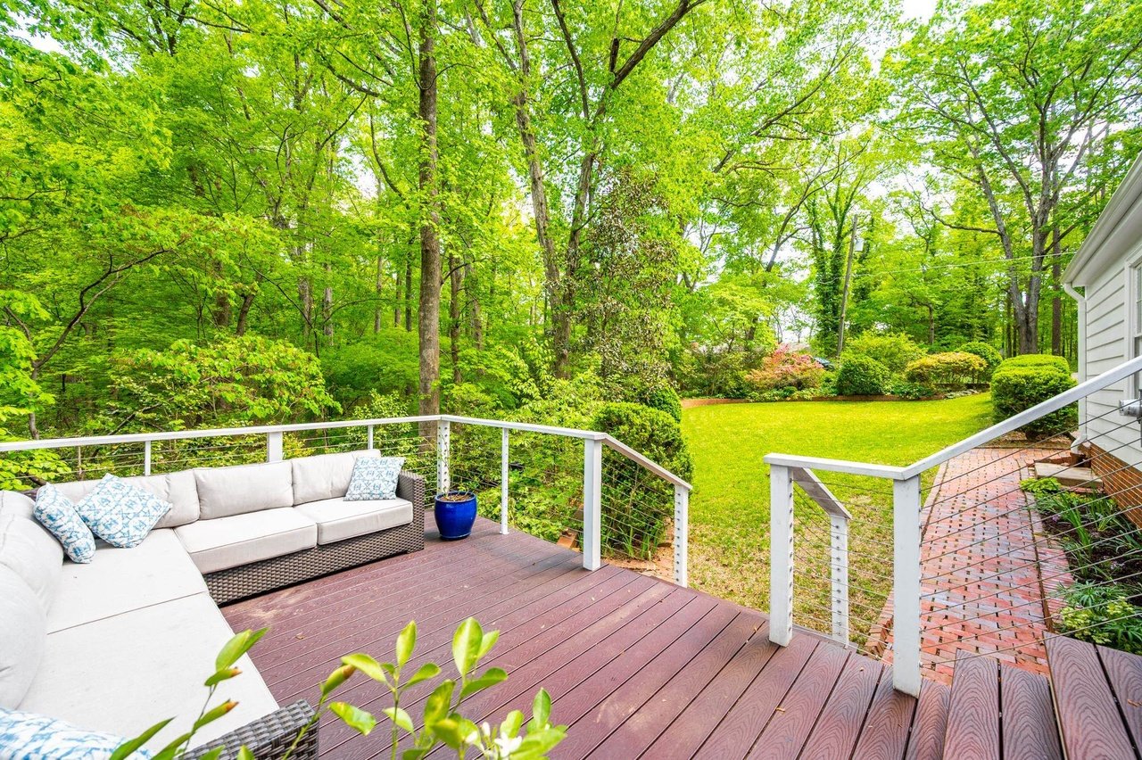 1021 Laurel Hill Rd