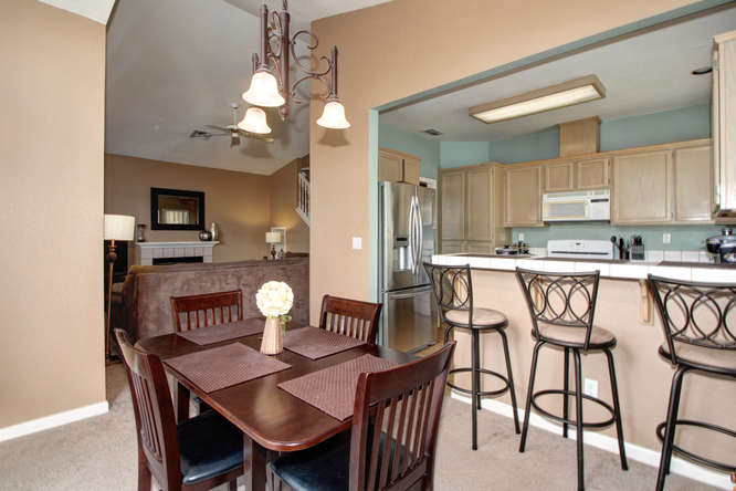 Just Listed! Well Maintained Home in Roseville!