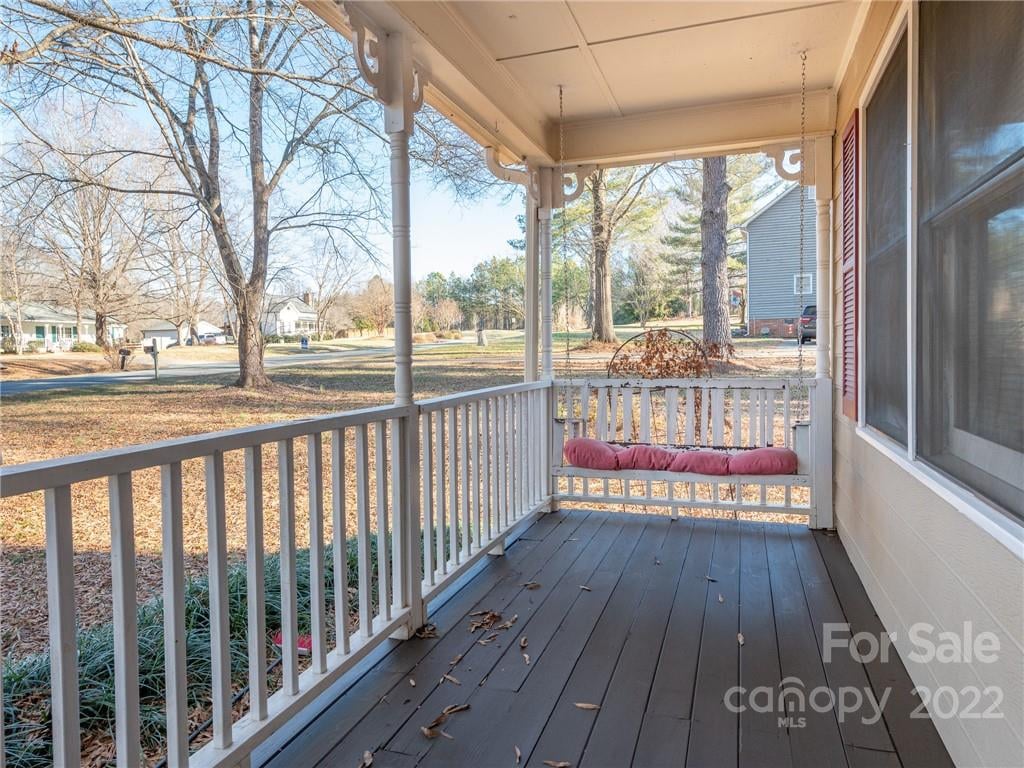 5400 Country Woods Dr