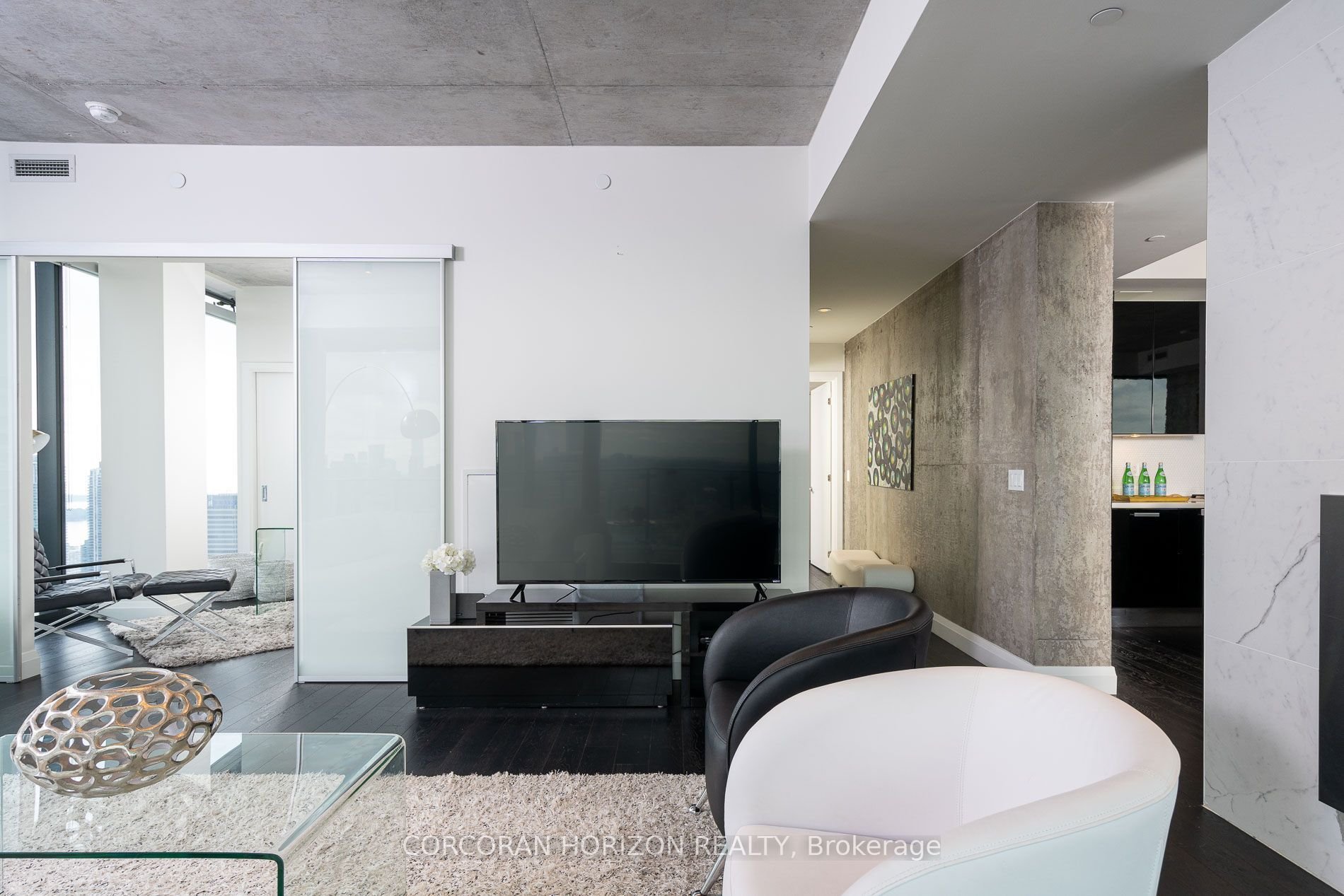 PENTHOUSE PERFECTION ON THEATRE ROW