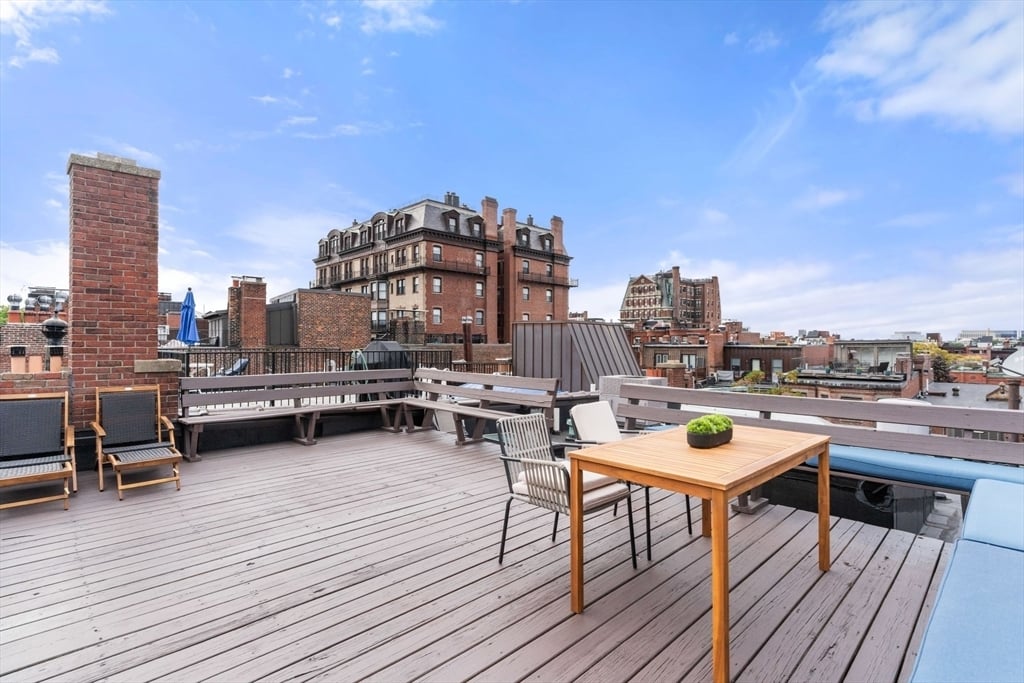 339 Commonwealth Ave #4