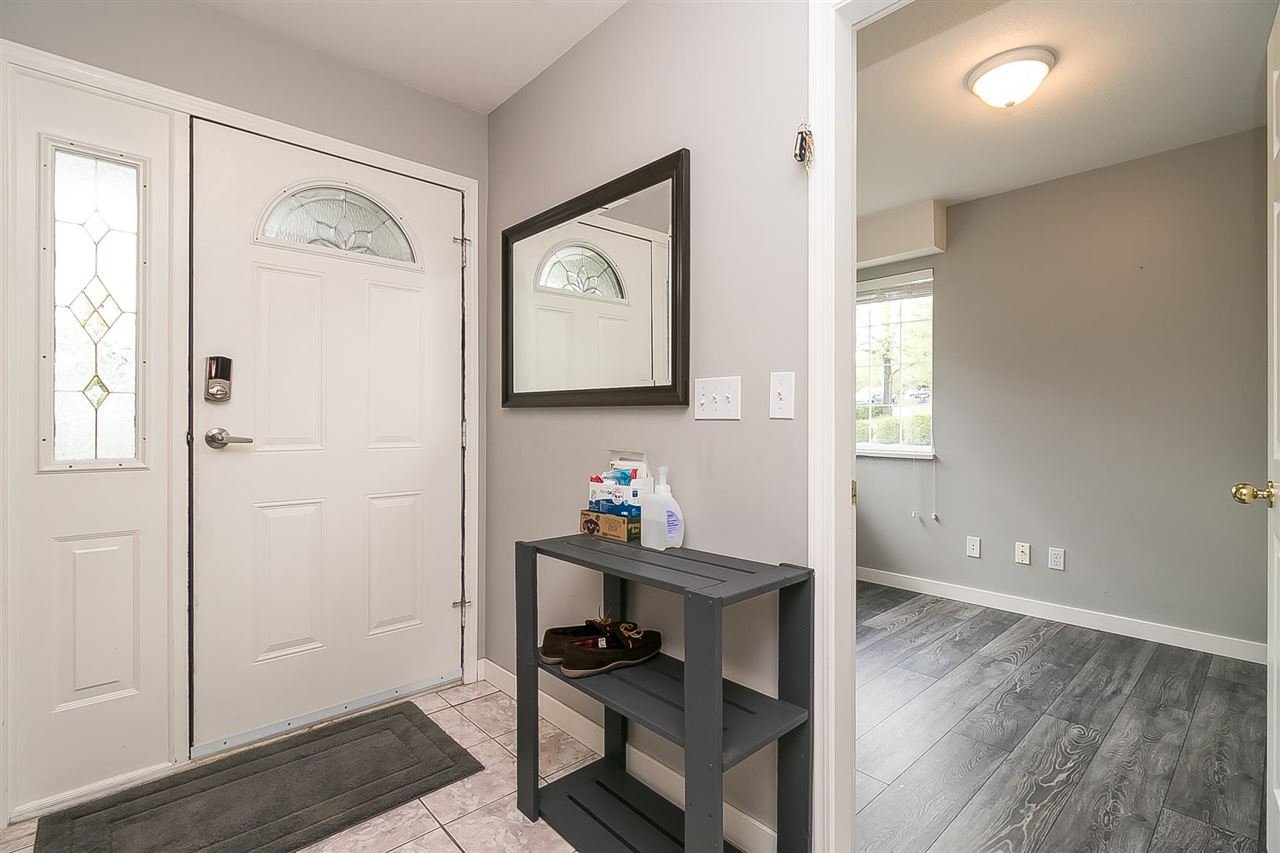 27075 26 Ave