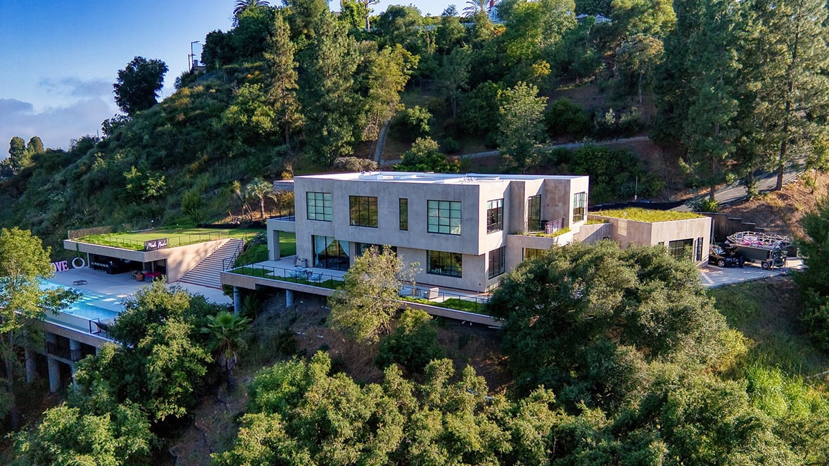 Homes Stealing the Spotlight This Festival Season