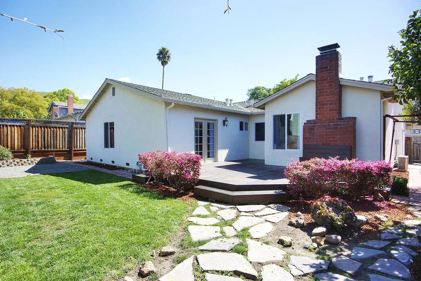 2127 Sepulveda Ave