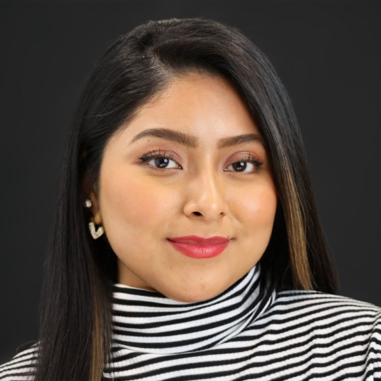 Maira Hernandez North Haven, CT Real Estate Agent Headshot