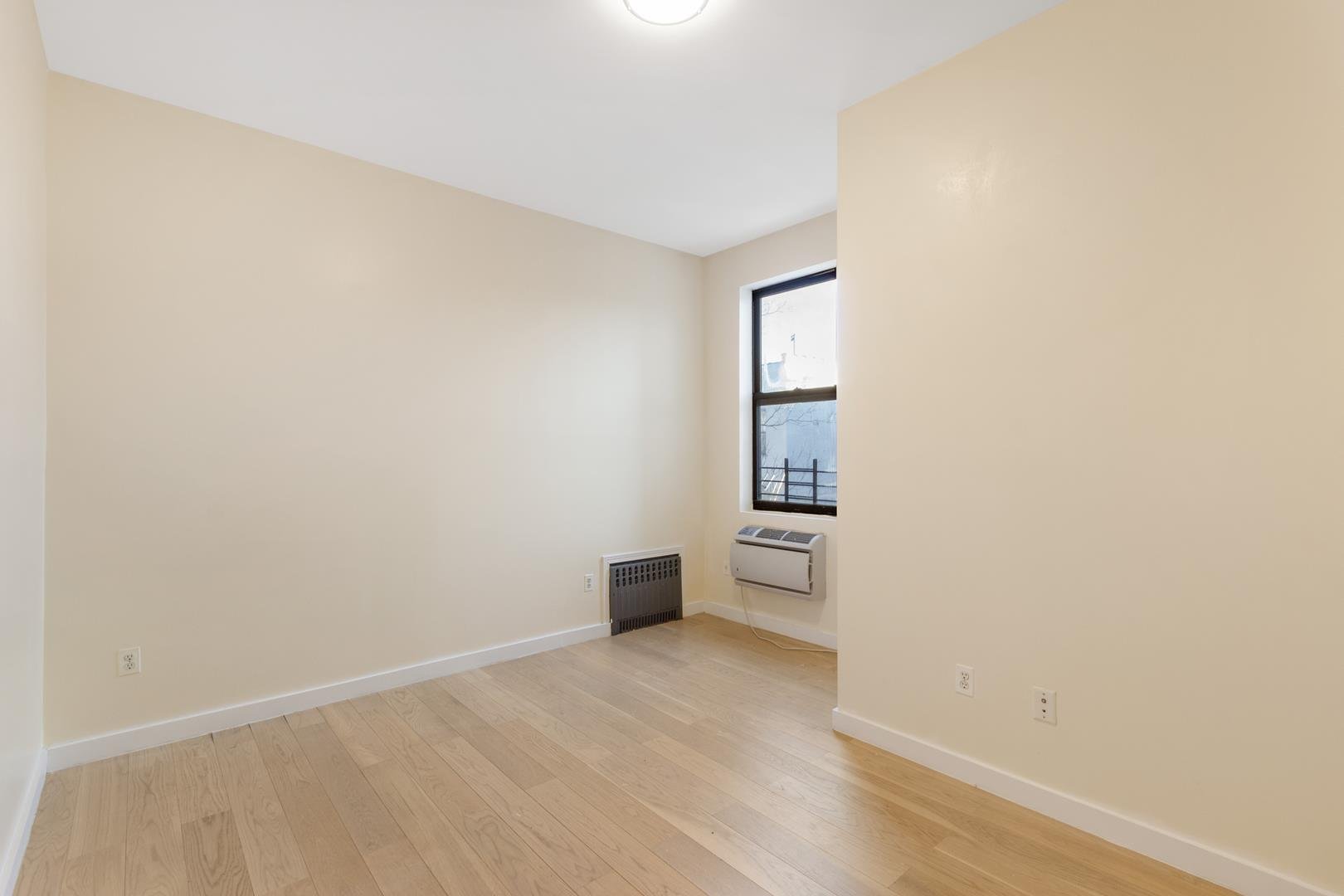 669 East 21st Street, Apt 4-R
