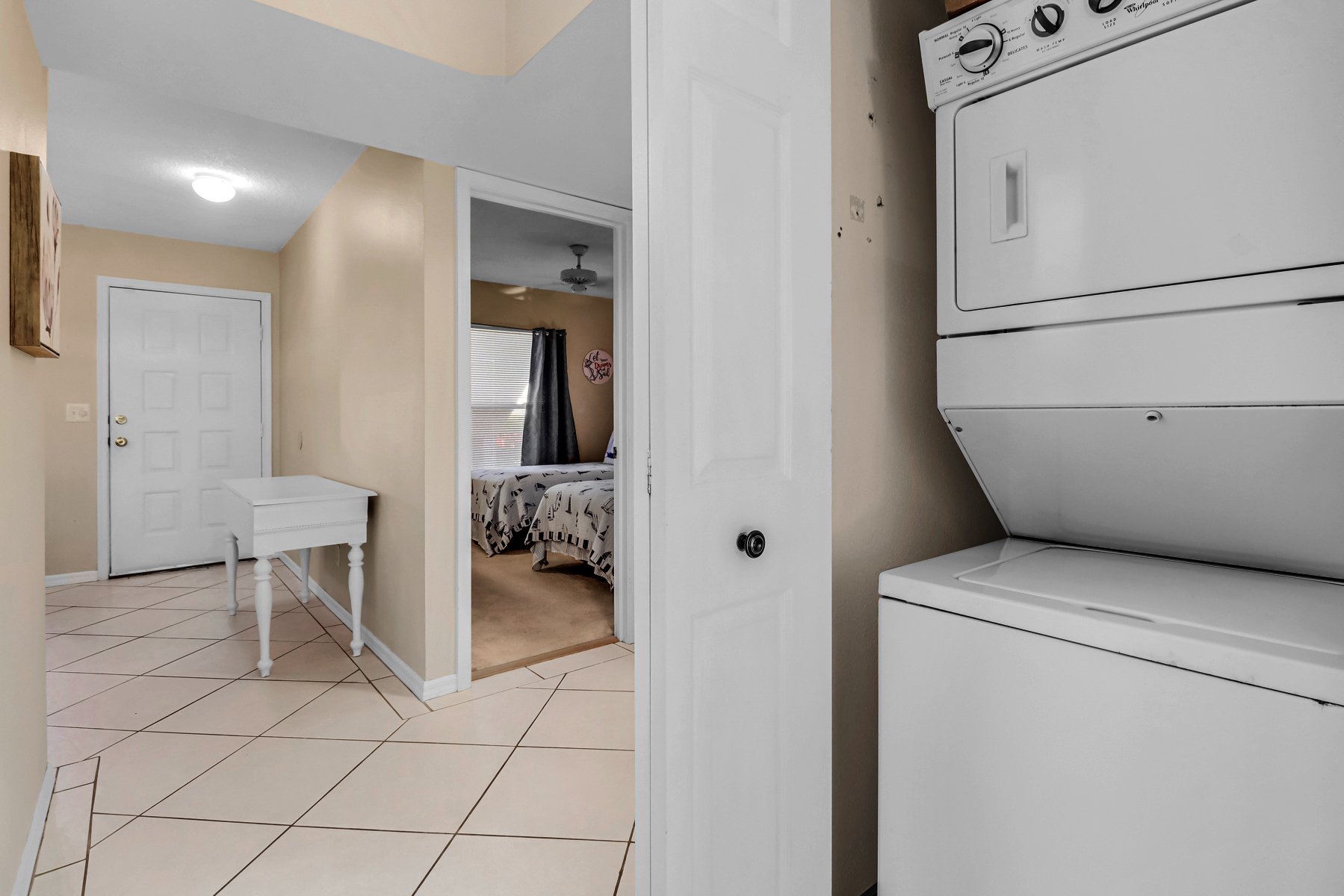 113 Wading Bird CIR # 105 Unit: W-105
