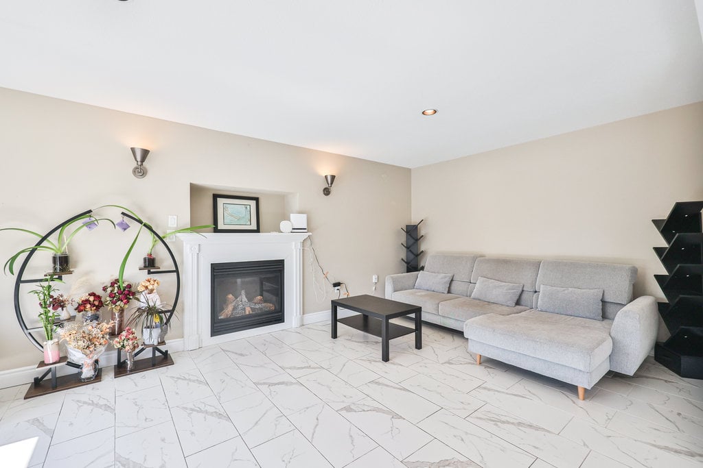 248 1/2 Millen Rd