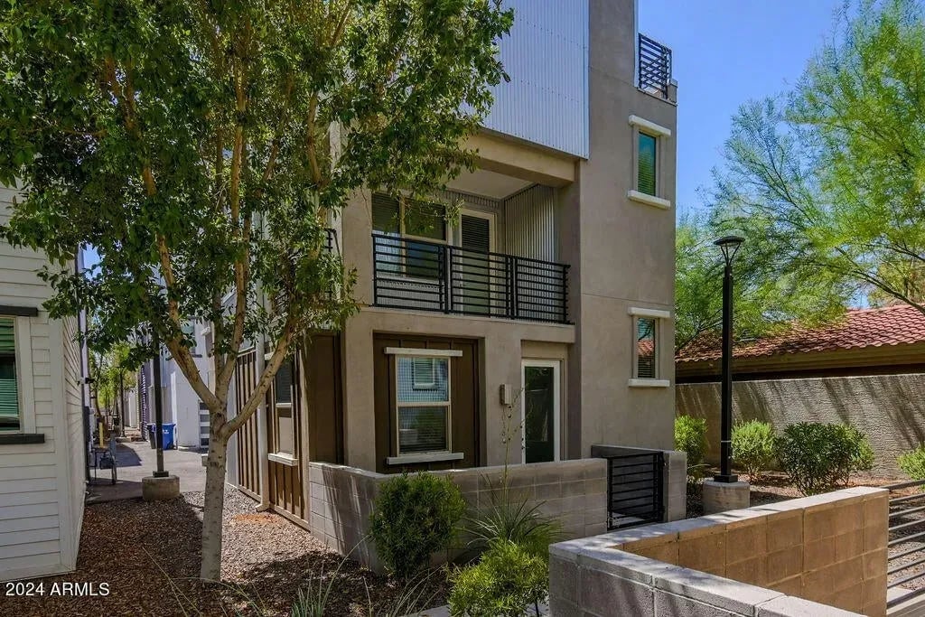 1106 E WEBER Dr #1016