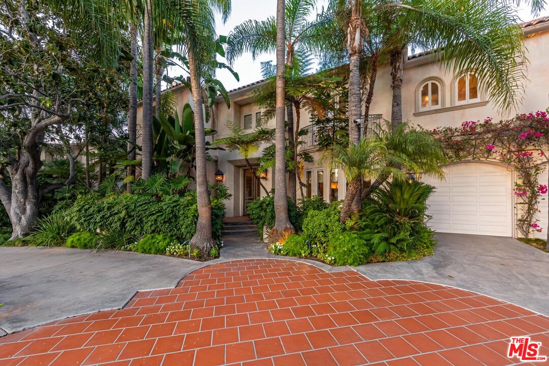 Villa Infinity