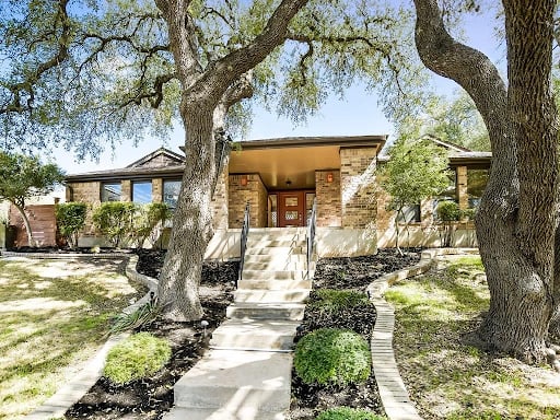 10707 Pickfair Dr