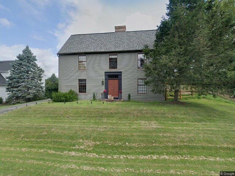 1493 Highland Dr