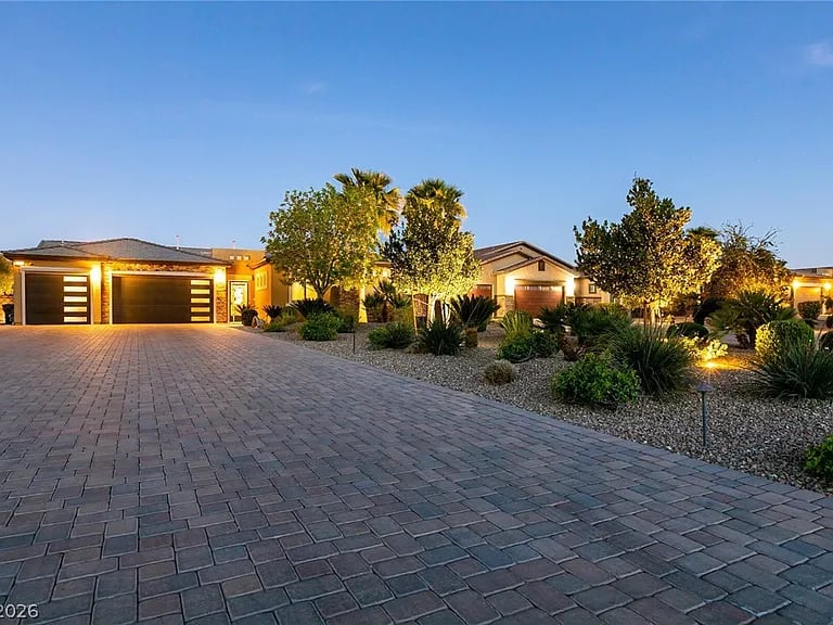 10972 Fairfield Ave