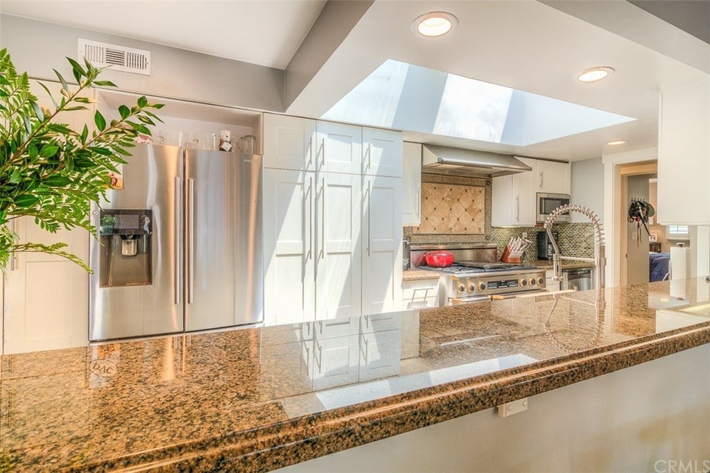 3221 Nebraska Pl