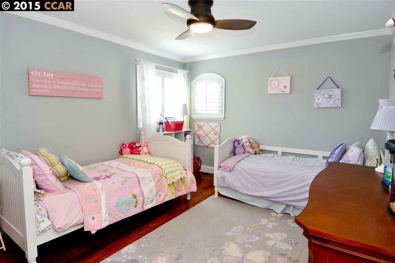 3862 Sheffield Cir