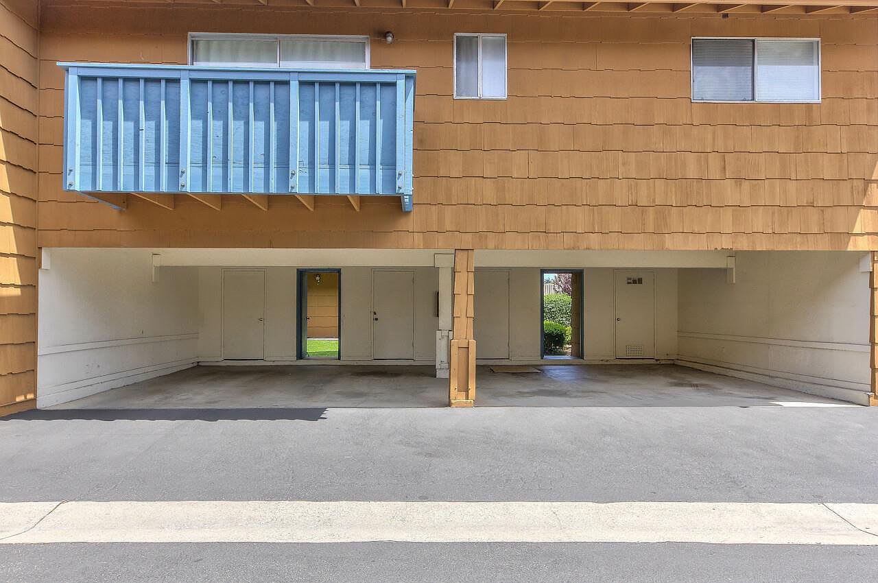 3156 Eucalyptus St APT 8