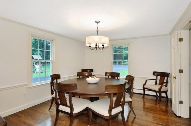 309 Lindsay Pond Rd