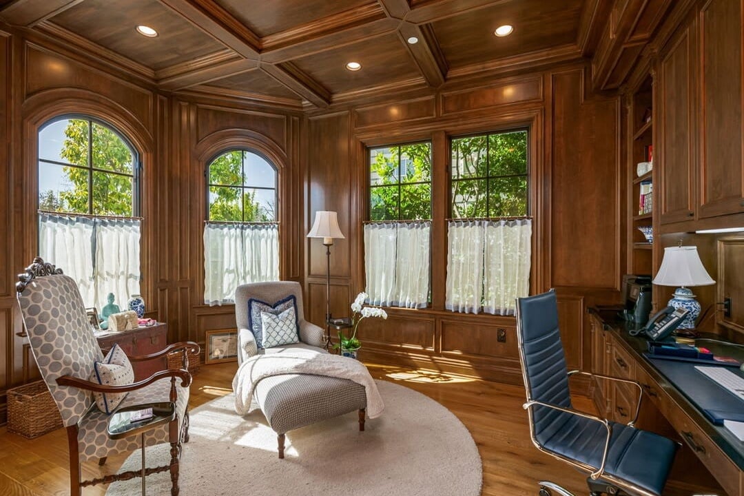 Chateau Crescent