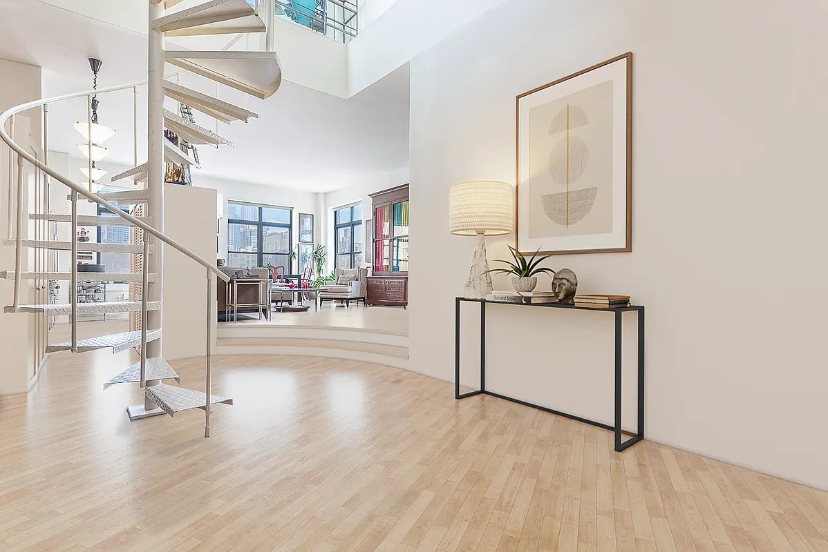 161 West 15th Street, #PHB