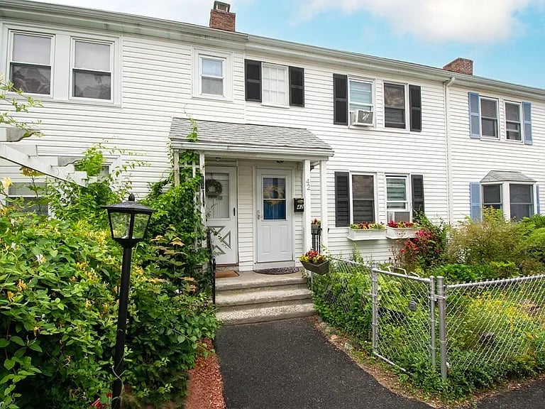 42 Keyes St