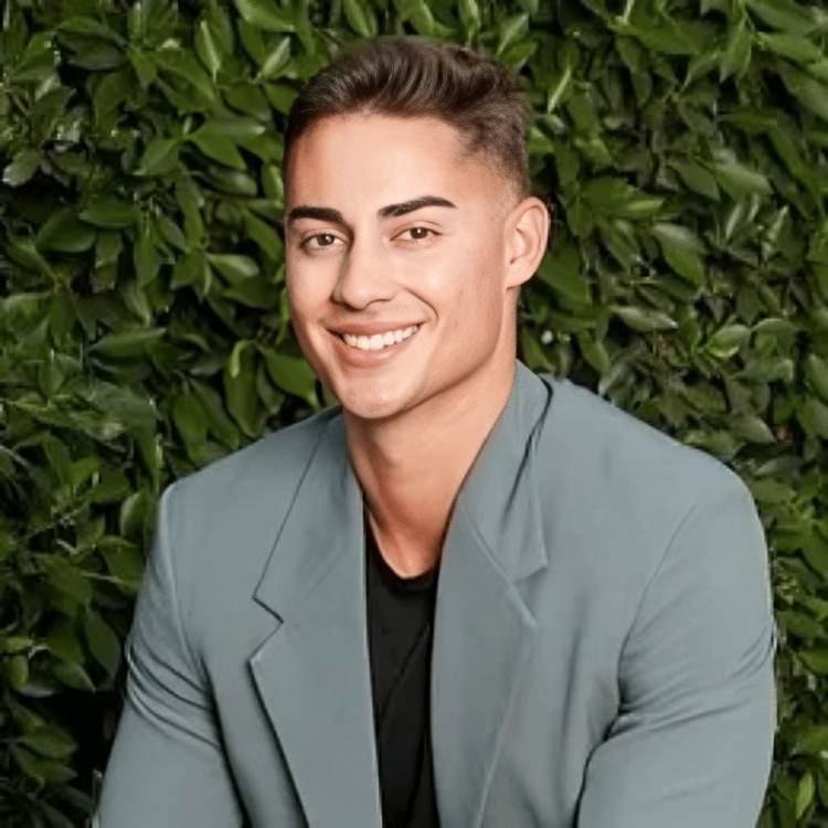 Wade Williams, Beverly Hills Real Estate Agent Headshot
