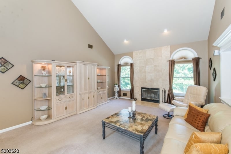 118 Point View Pkwy