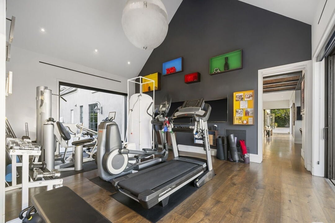 Stone Ridge Ln, 90077