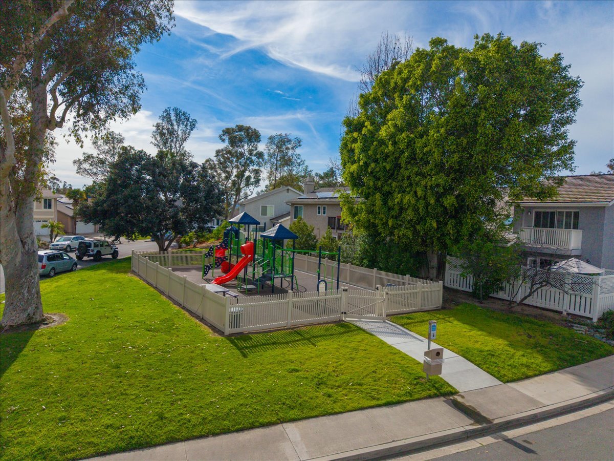 23956 Copenhagen St, Mission Viejo, CA 92691